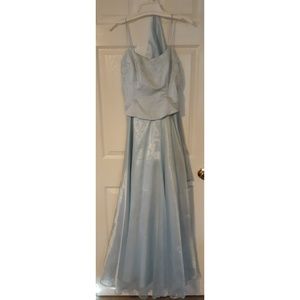 Formal gown or adult Princess 👸